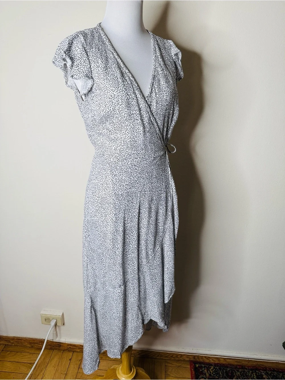 Abercrombie White and Black Print Asymmetrical Wrap Maxi Dress